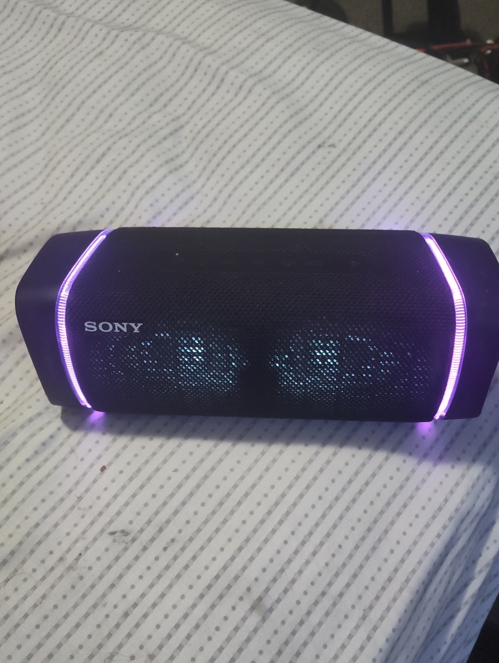 Srs-xb33 Sony Black Portable Speaker with Purple Accent Lighting